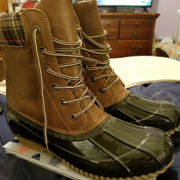 Justfab Waterproof Duck Boots Nwot 